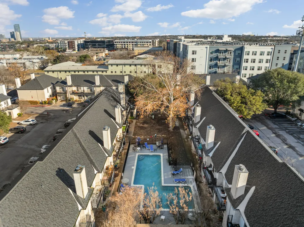 1307 Kinney Avenue #124 Austin, TX 78704