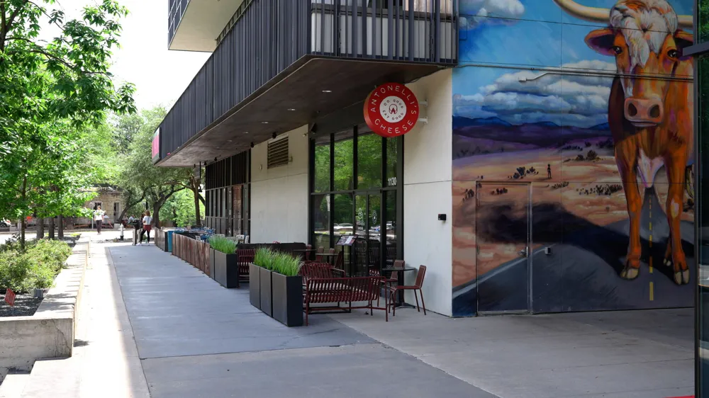 1307 Kinney Avenue #124 Austin, TX 78704