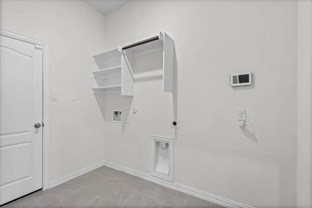 277 Spinnaker Loop Kyle, TX 78640