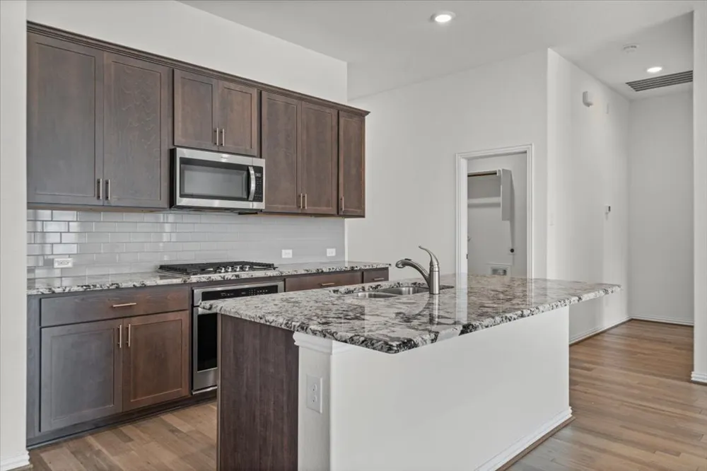 277 Spinnaker Loop Kyle, TX 78640