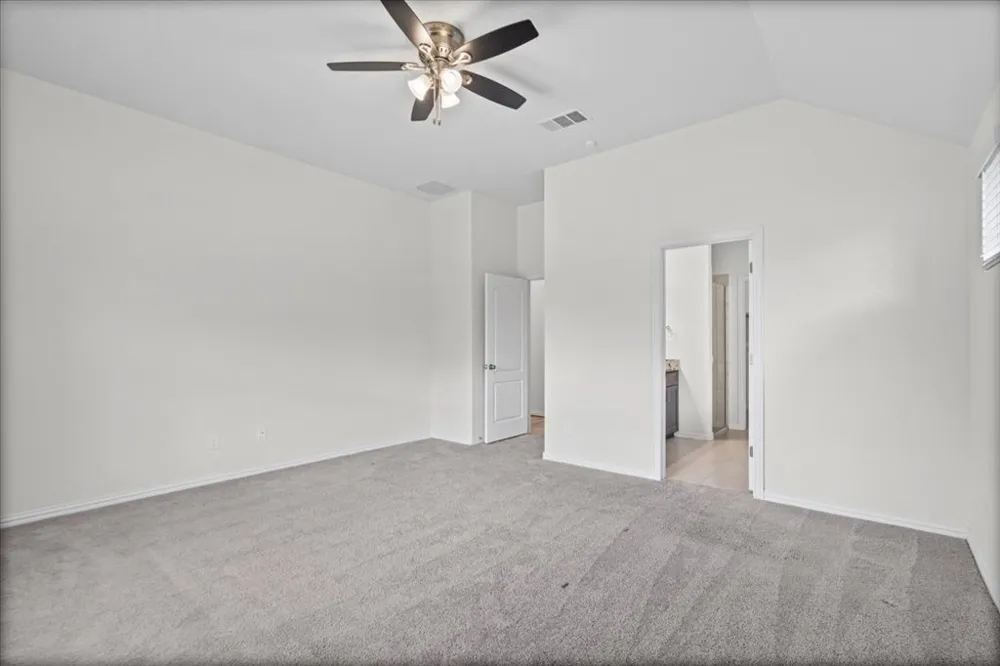 277 Spinnaker Loop Kyle, TX 78640