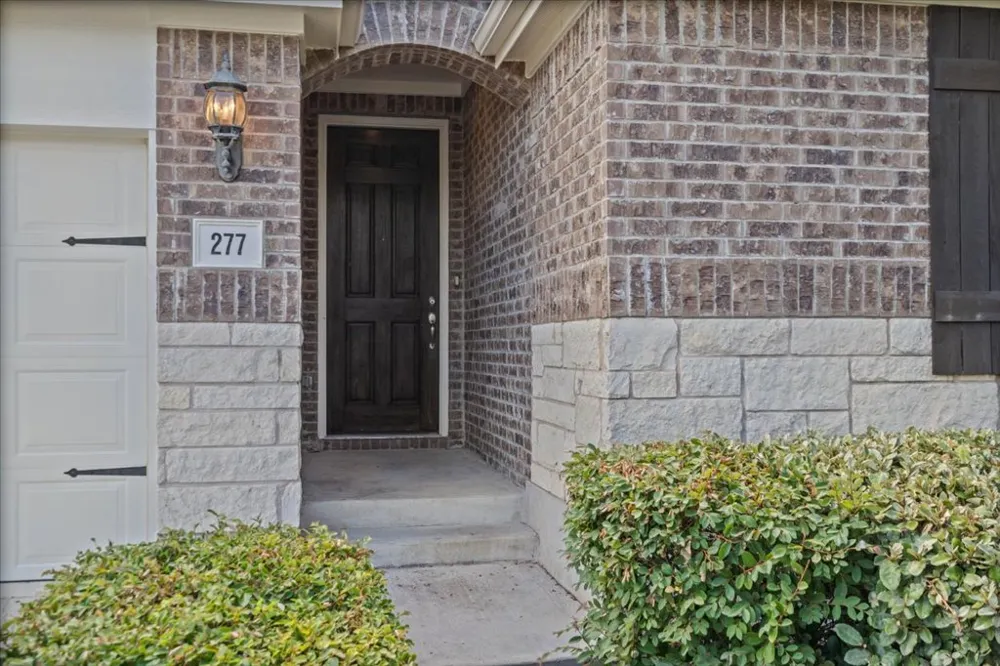 277 Spinnaker Loop Kyle, TX 78640