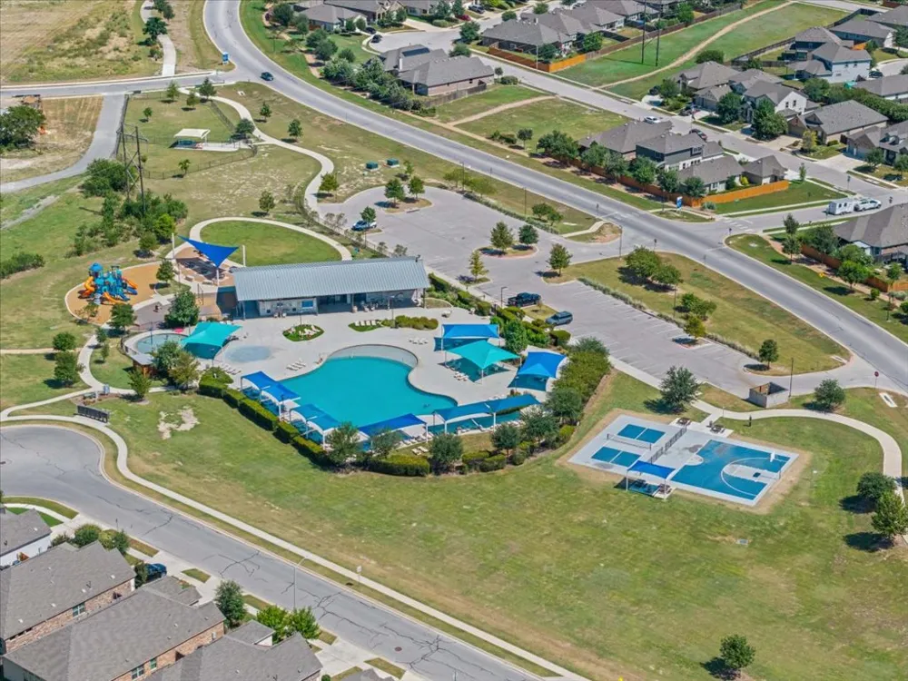 277 Spinnaker Loop Kyle, TX 78640