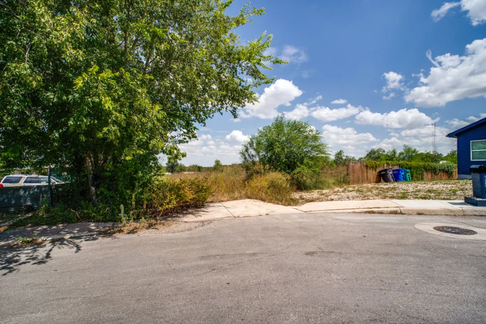 226 Beethoven Street San Antonio, TX 78210
