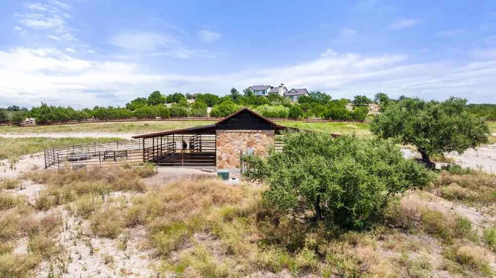 15801 Palomino Ranch Drive Leander, TX 78641
