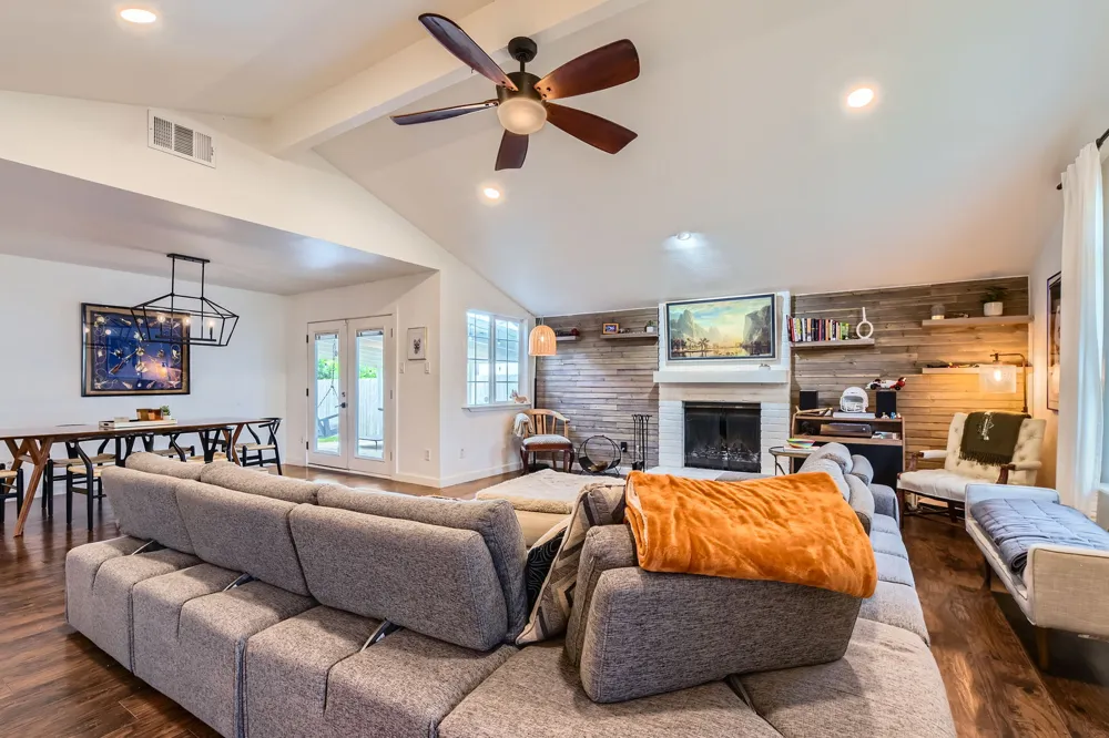 7905 Wycombe Drive Austin, TX 78749