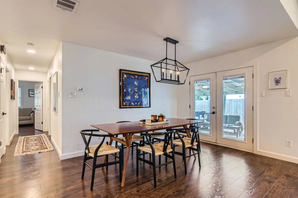 7905 Wycombe Drive Austin, TX 78749
