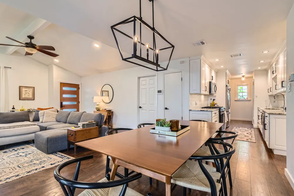 7905 Wycombe Drive Austin, TX 78749