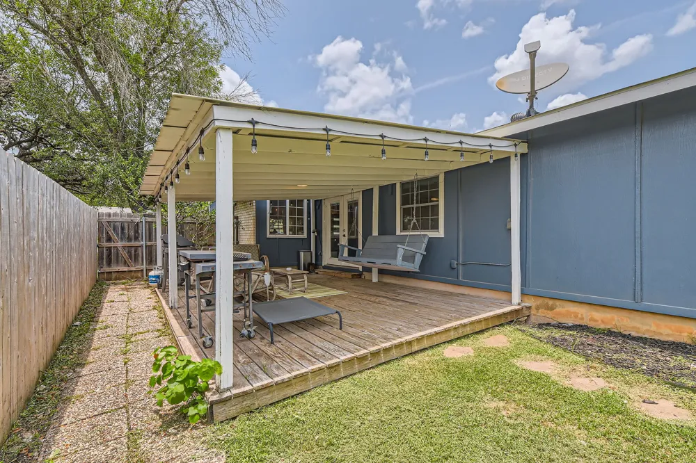 7905 Wycombe Drive Austin, TX 78749