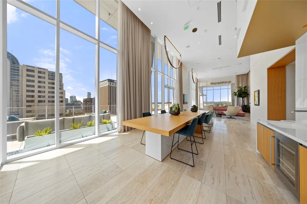 313 W 17th Street #1106 Austin, TX 78701
