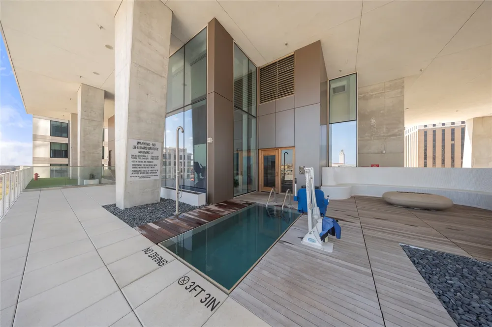 313 W 17th Street #1106 Austin, TX 78701