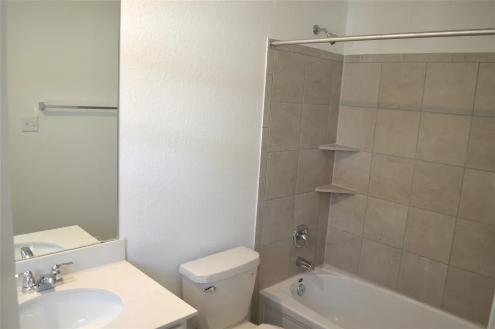 1505 Marley Kyle, TX 78640