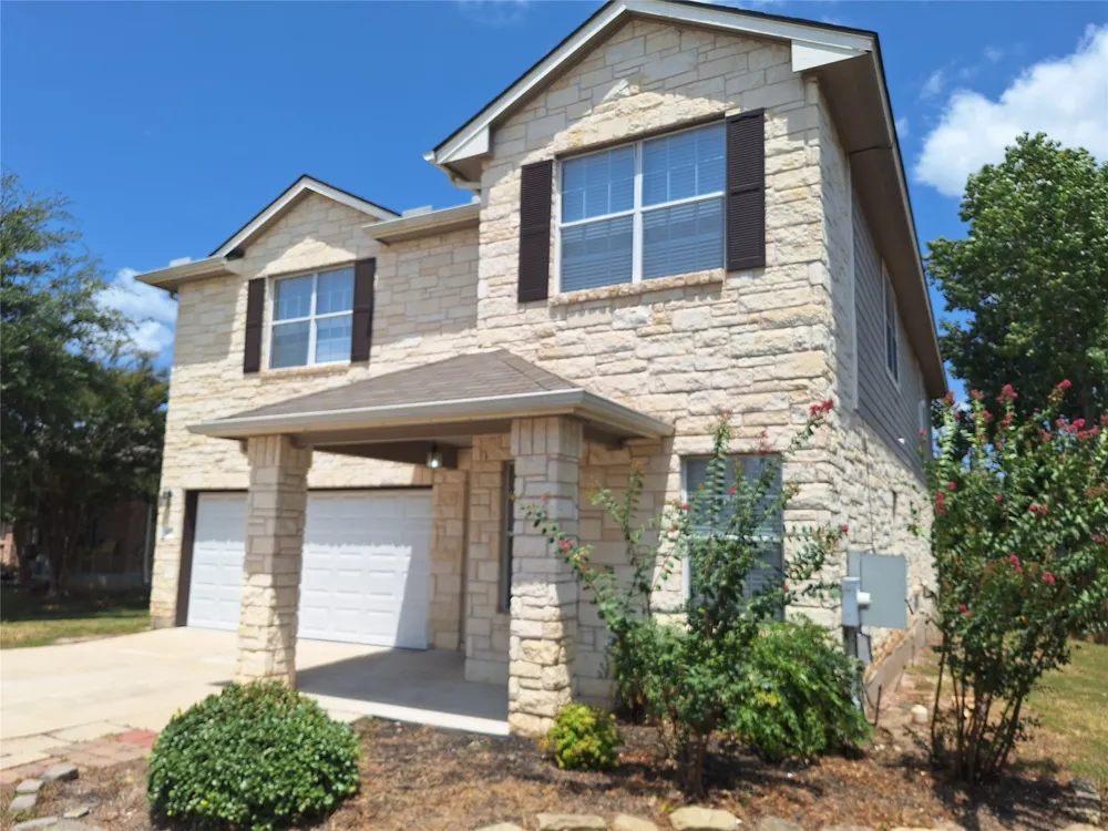 407 W South Street Leander, TX 78641