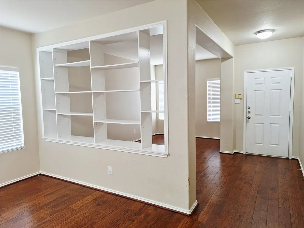 407 W South Street Leander, TX 78641