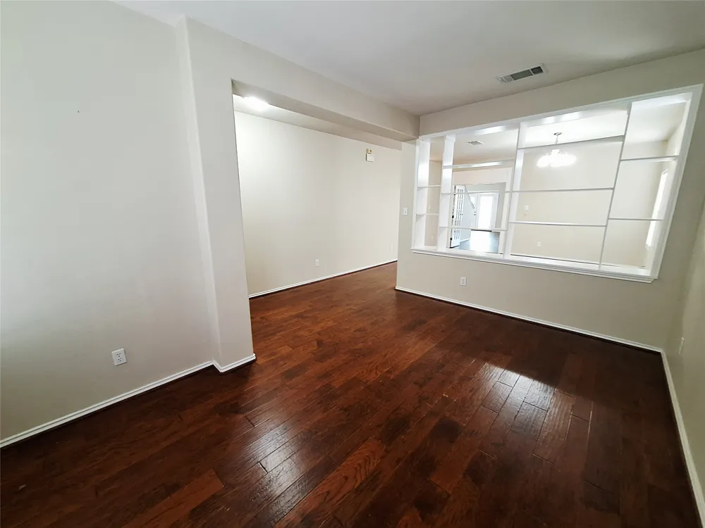407 W South Street Leander, TX 78641