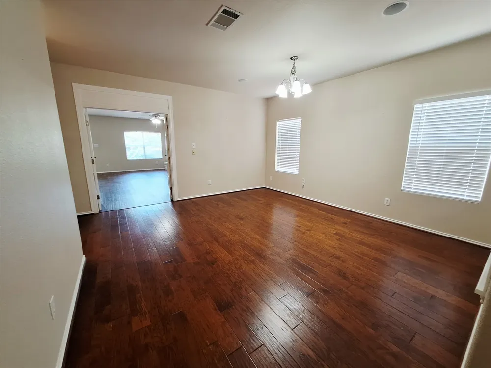 407 W South Street Leander, TX 78641