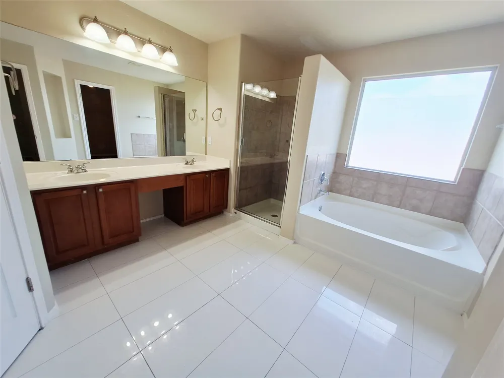 407 W South Street Leander, TX 78641