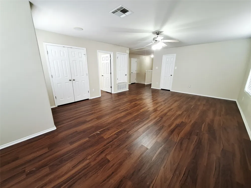 407 W South Street Leander, TX 78641