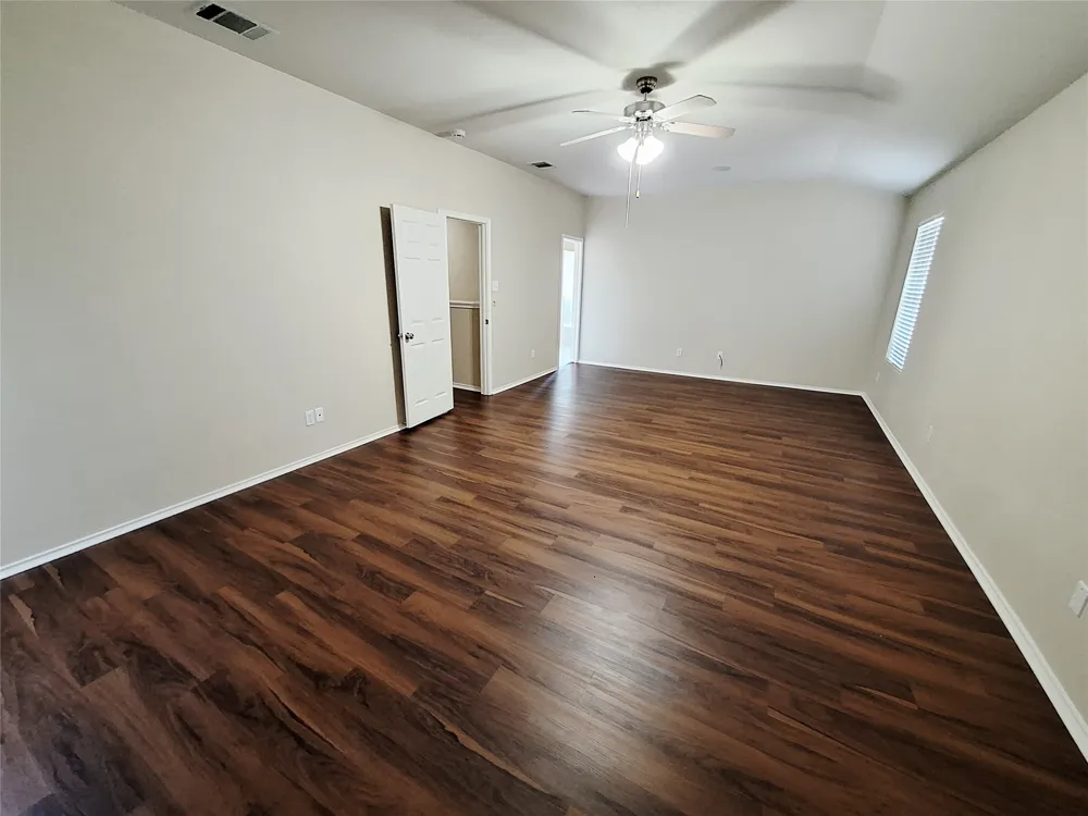 407 W South Street Leander, TX 78641