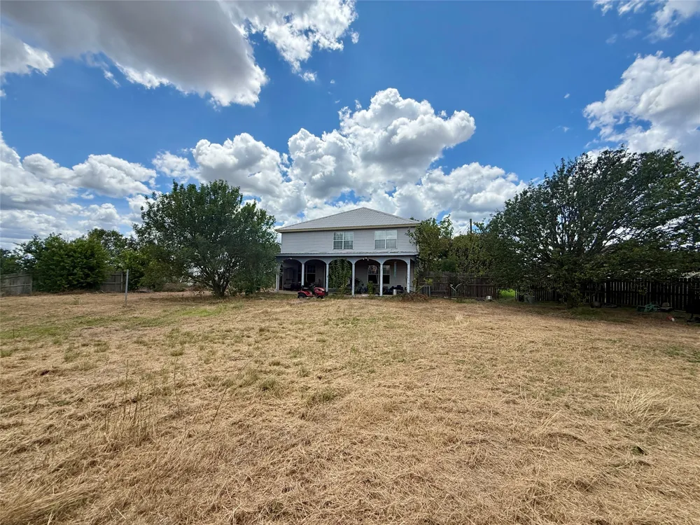 3085 Crestmont Lane Kyle, TX 78640