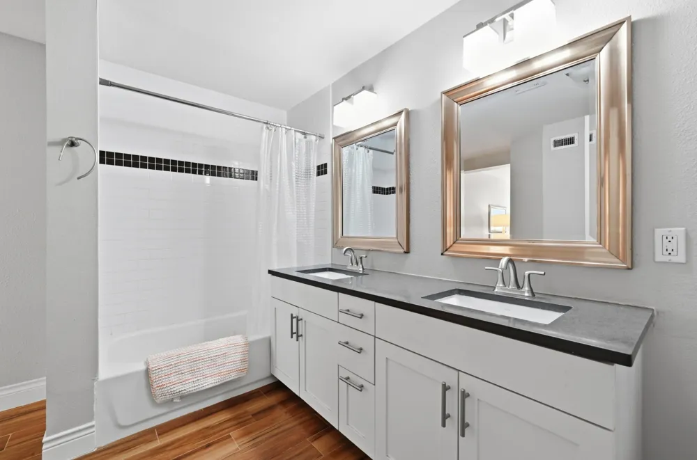 2111 W 12TH STREET Austin, TX 78703