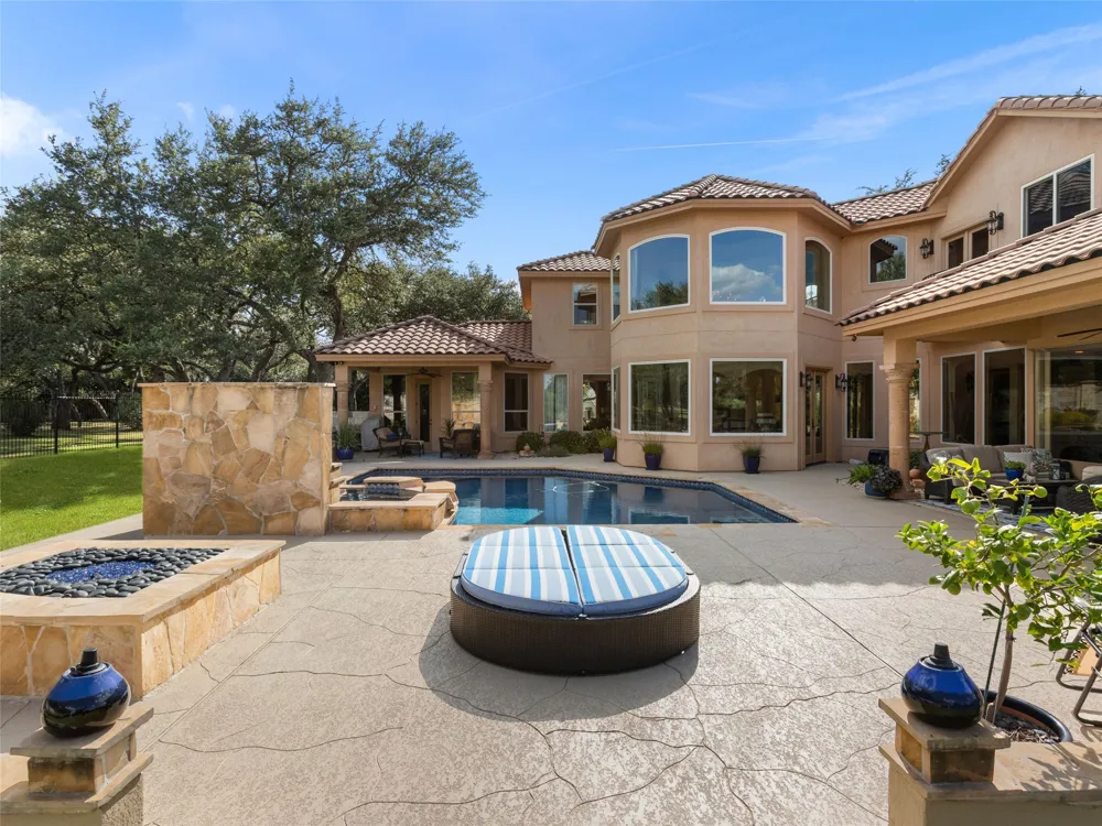 26510 Weiss Fels Court New Braunfels, TX 78132