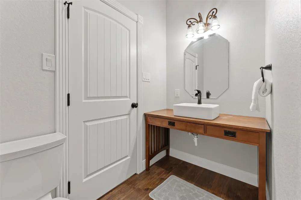 224 Liberty Bell Lane Dripping Springs, TX 78620