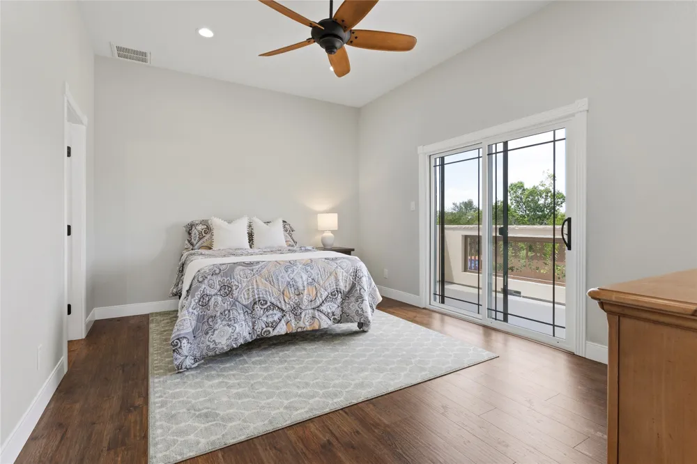 224 Liberty Bell Lane Dripping Springs, TX 78620