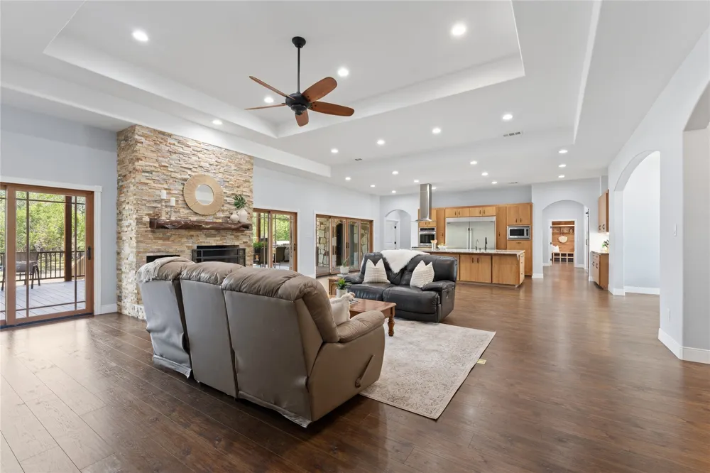 224 Liberty Bell Lane Dripping Springs, TX 78620