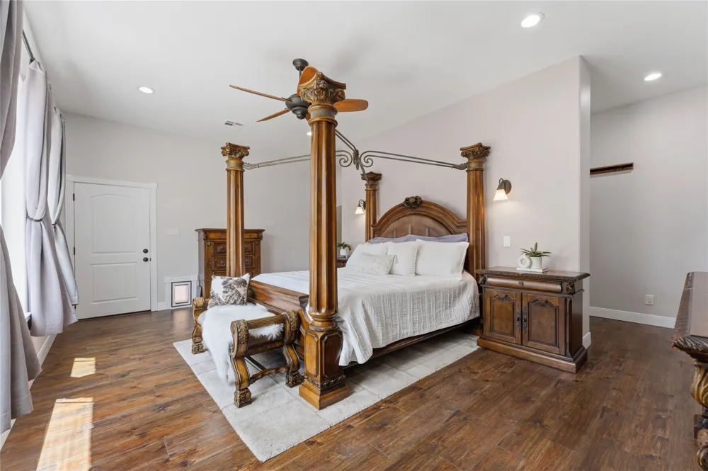 224 Liberty Bell Lane Dripping Springs, TX 78620