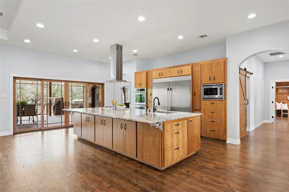 224 Liberty Bell Lane Dripping Springs, TX 78620