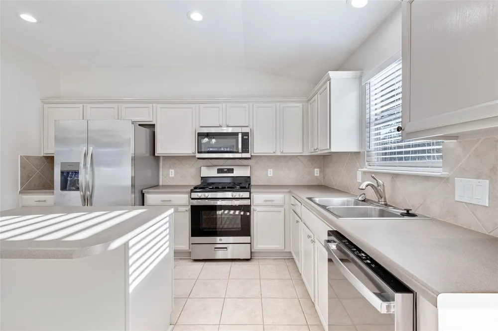 2328 Pearson Way Round Rock, TX 78665