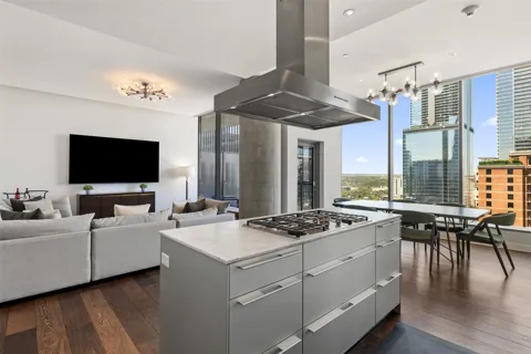 210 Lavaca Street #2311