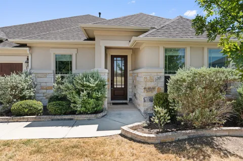 1205 Knowles Drive