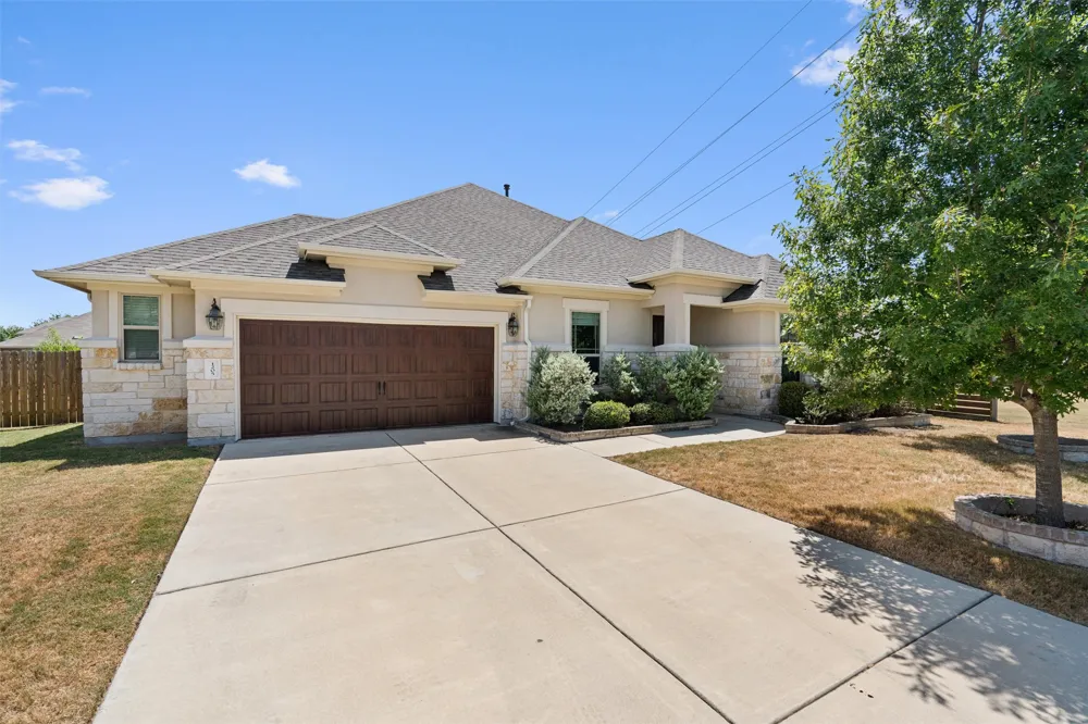1205 Knowles Drive Hutto, TX 78634