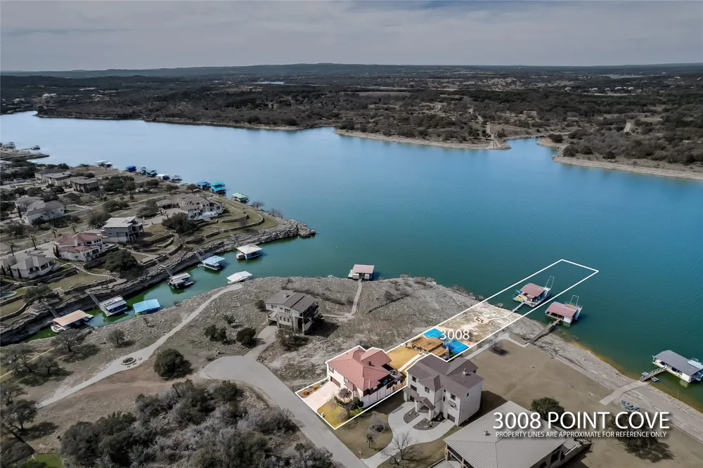 3008 Point Cove Lago Vista, TX 78645