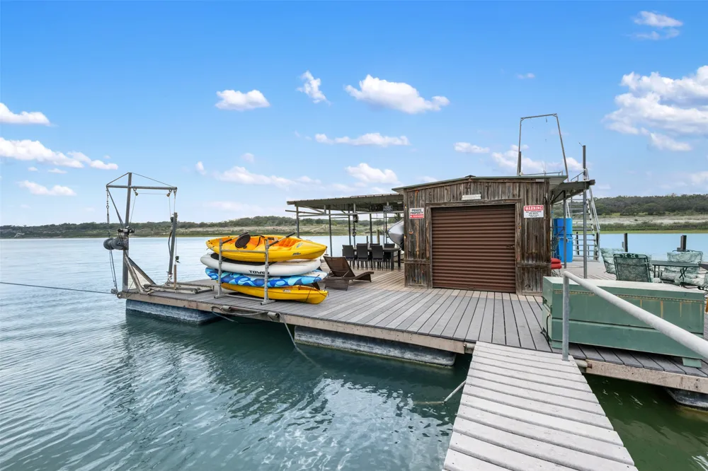 3008 Point Cove Lago Vista, TX 78645