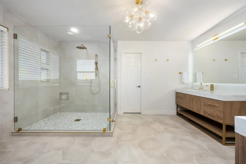 3008 Point Cove Lago Vista, TX 78645