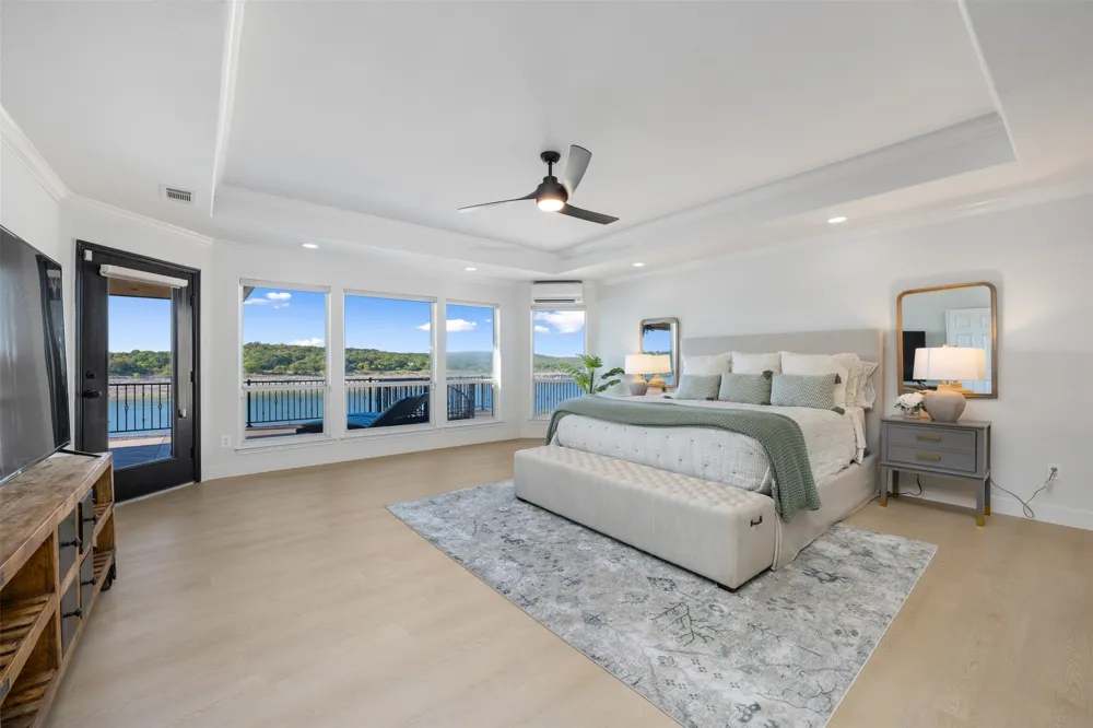 3008 Point Cove Lago Vista, TX 78645