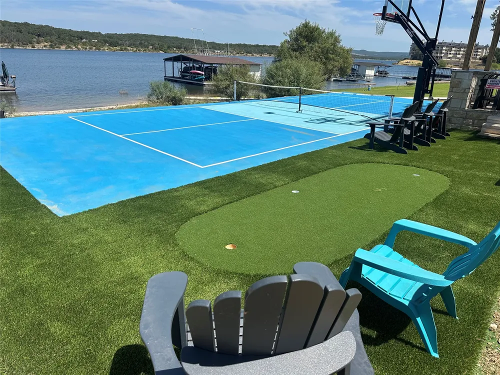 3008 Point Cove Lago Vista, TX 78645