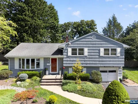 4 Kenyon Court