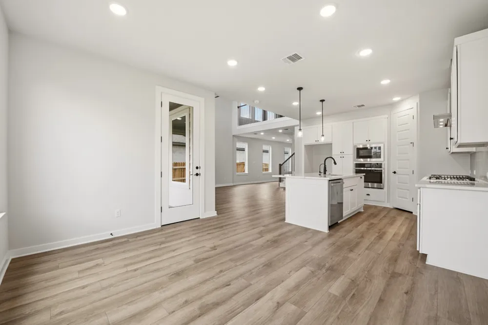 210 Grayson Elm Pass Dripping Springs, TX 78620