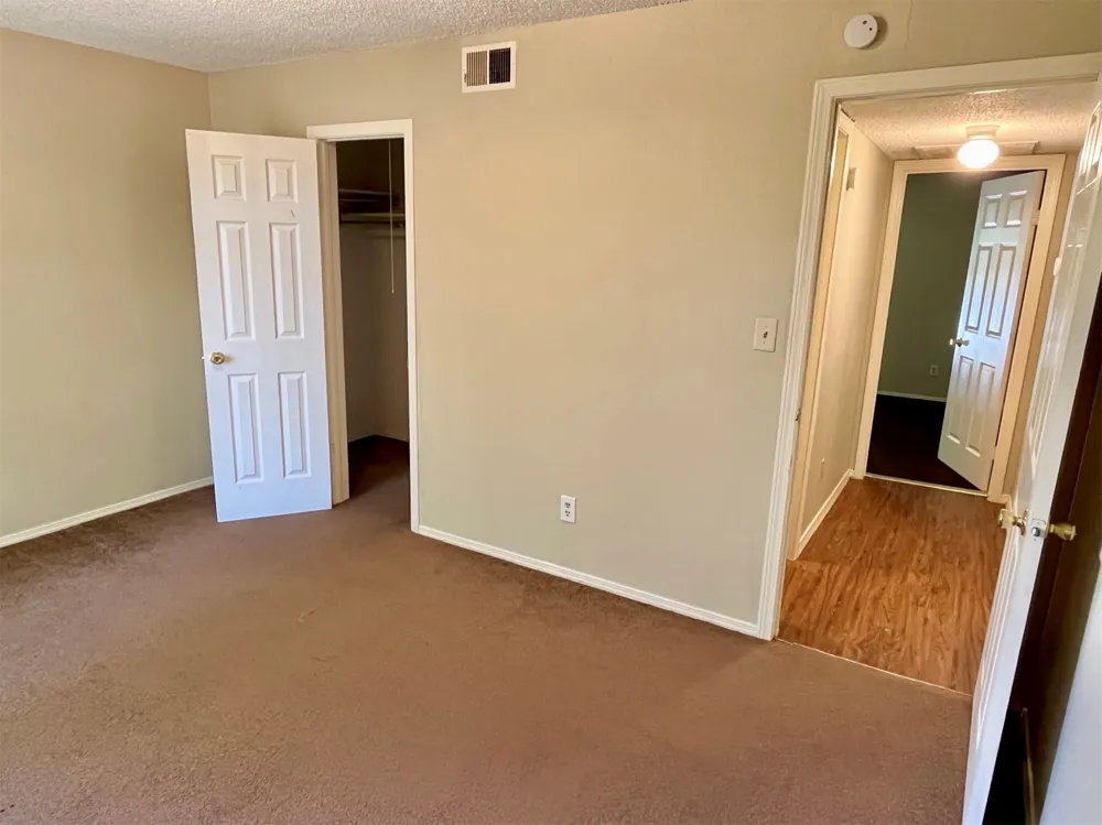 112 Hillside Cove #B Elgin, TX 78621