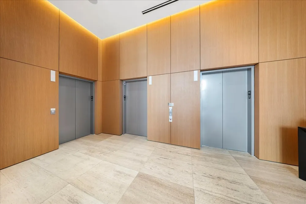 313 W 17th Street #2702 Austin, TX 78701