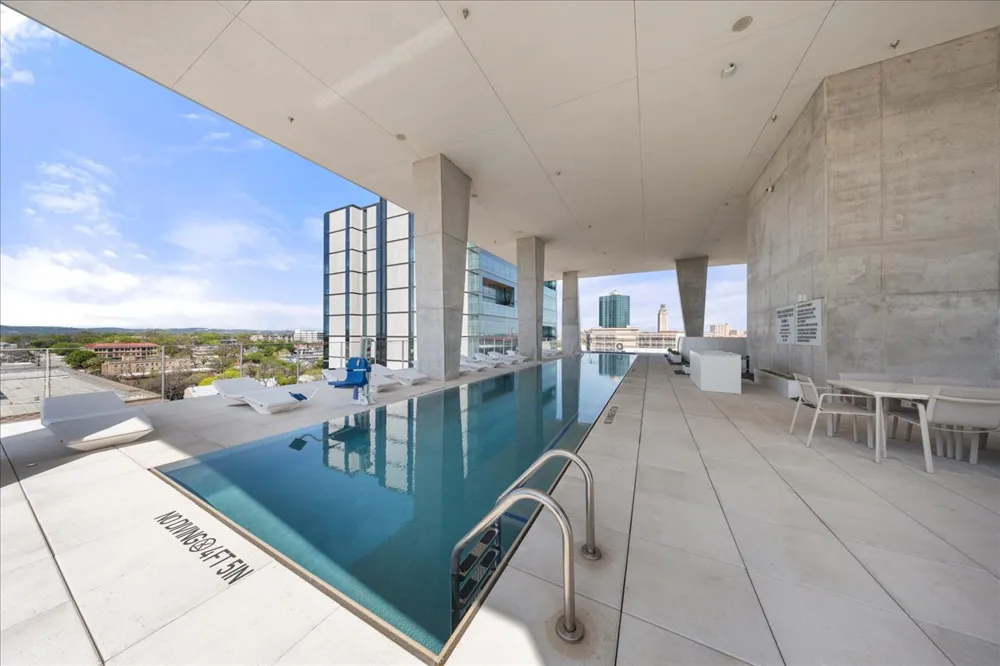 313 W 17th Street #2702 Austin, TX 78701