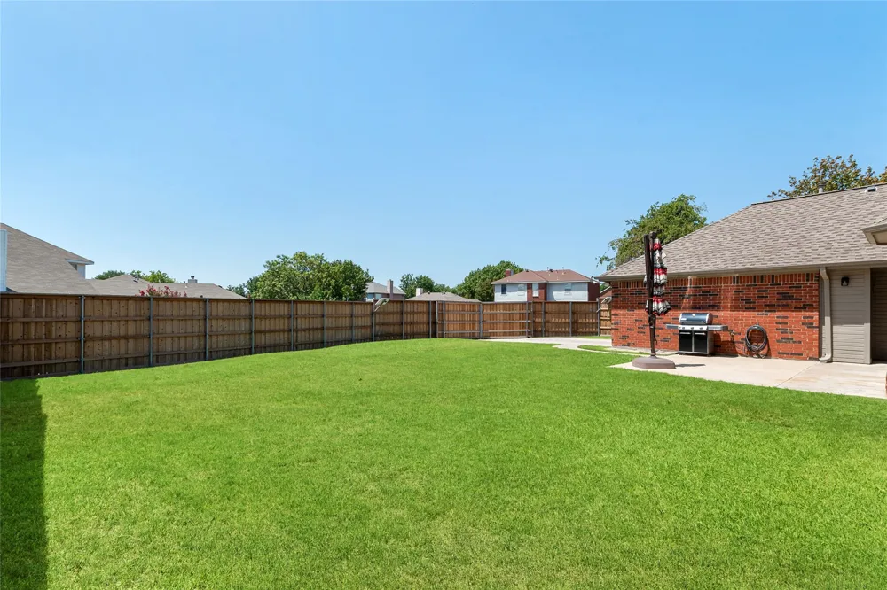 10231 Castle Drive Frisco, TX 75035