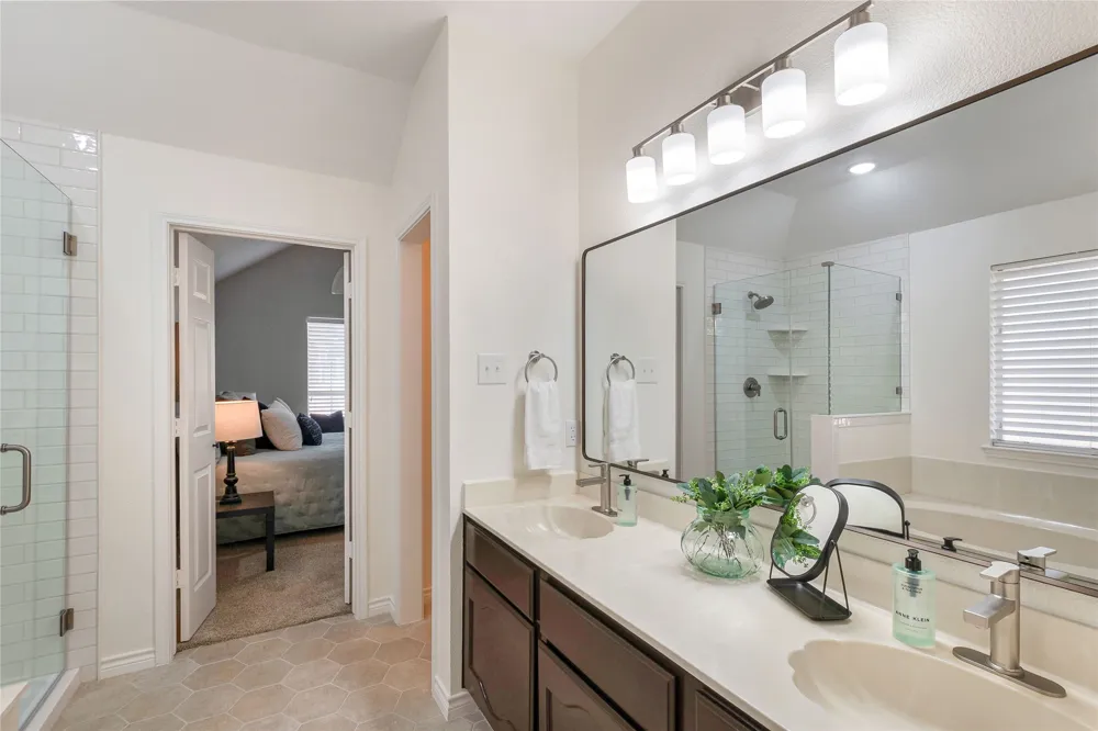 10231 Castle Drive Frisco, TX 75035