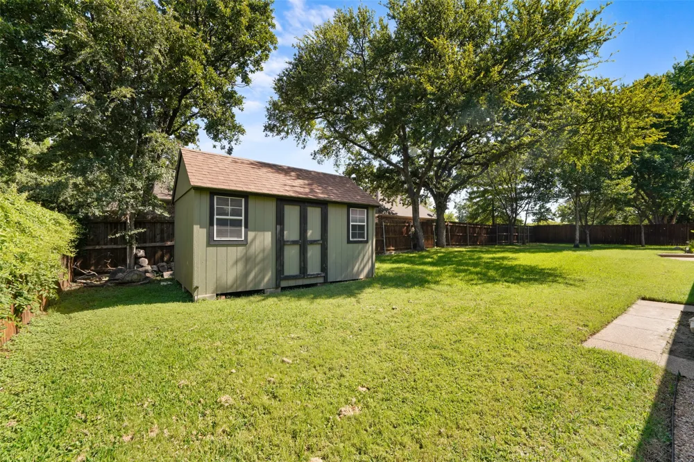 1417 Sylvan Drive Arlington, TX 76012