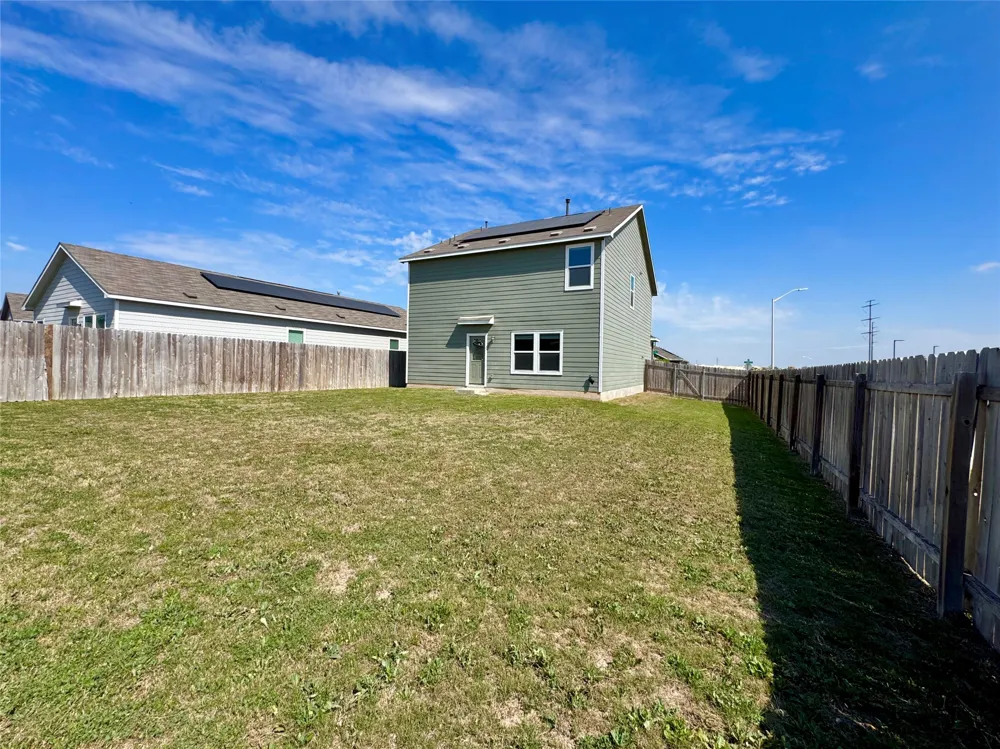 14221 Lyndora Lane Pflugerville, TX 78660