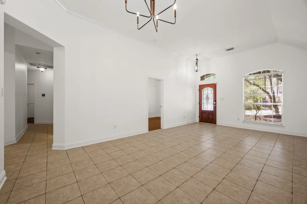 1309 Horseback Hollow Austin, TX 78732